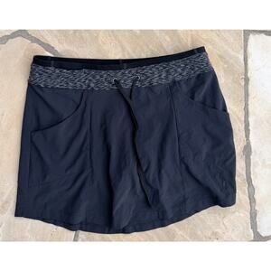 Smartwool Merino Sport Lined Skirt in Black Size Medium Drawstring Skort